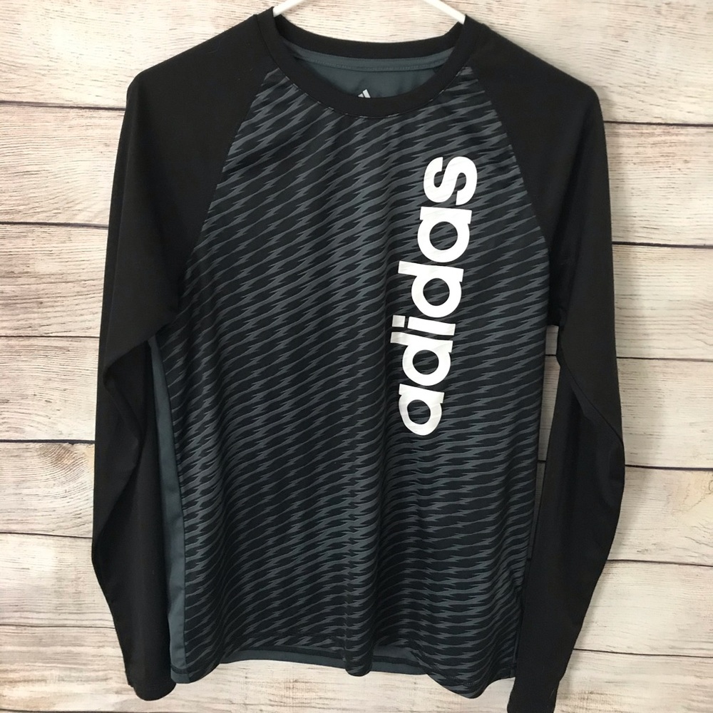 Adidas boys xl long sleeve shirt